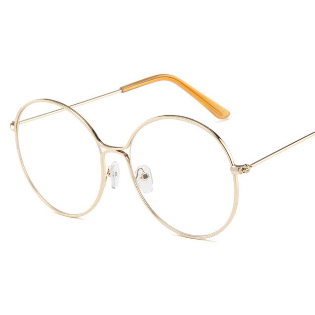 Sophisticated Garment with a Clean Classic Look