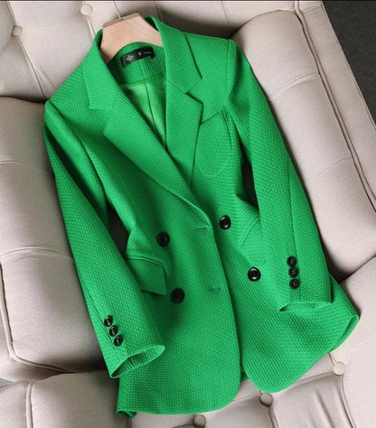 Beautifully Finished Garment in a Timeless Design