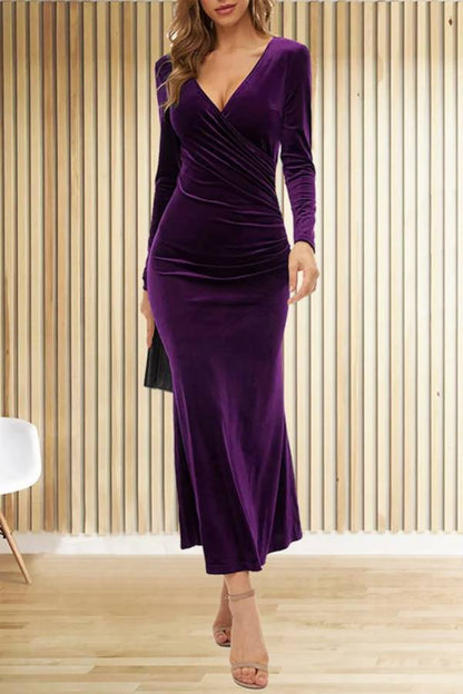 Sophisticated Dress with a Clean Classic Look