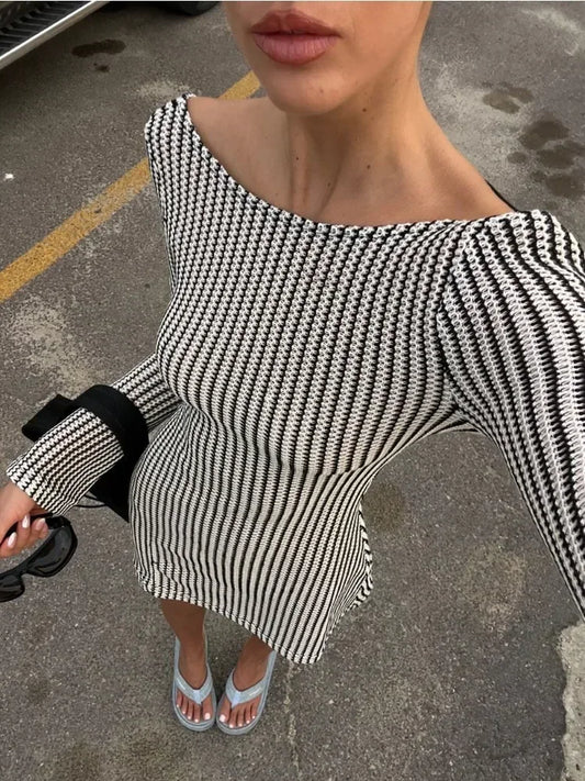 Classic Vintage & Enduringly Stylish Dress
