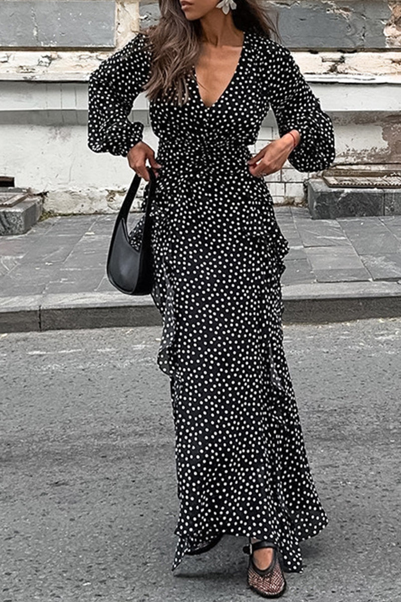 Effortlessly Elegant Dress with a Timeless Design