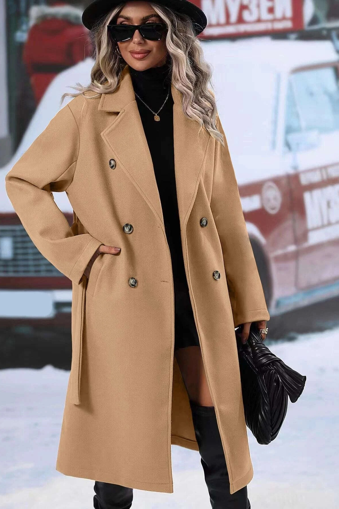 Gracefully Styled Coat for Any Occasion