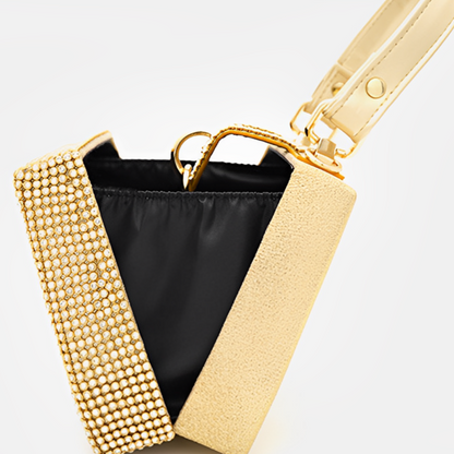 Polished Bag with an Effortless Classic Look