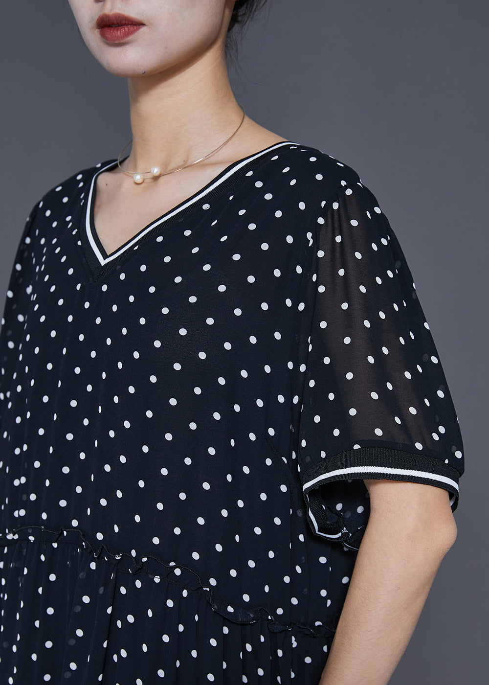 Gracefully Styled Dress for Any Occasion