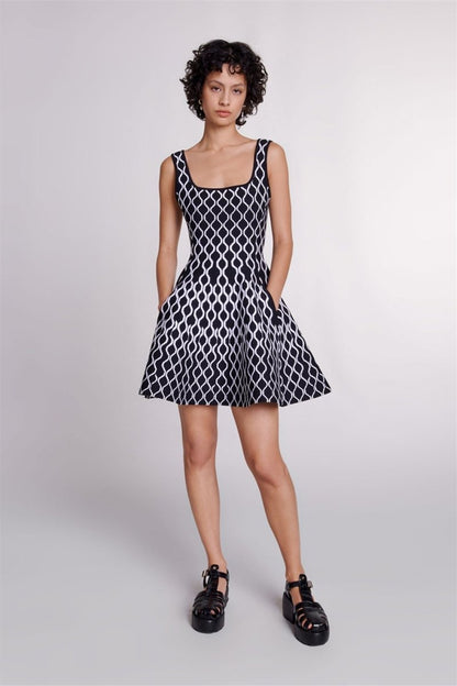 Gracefully Styled Dress for Any Occasion