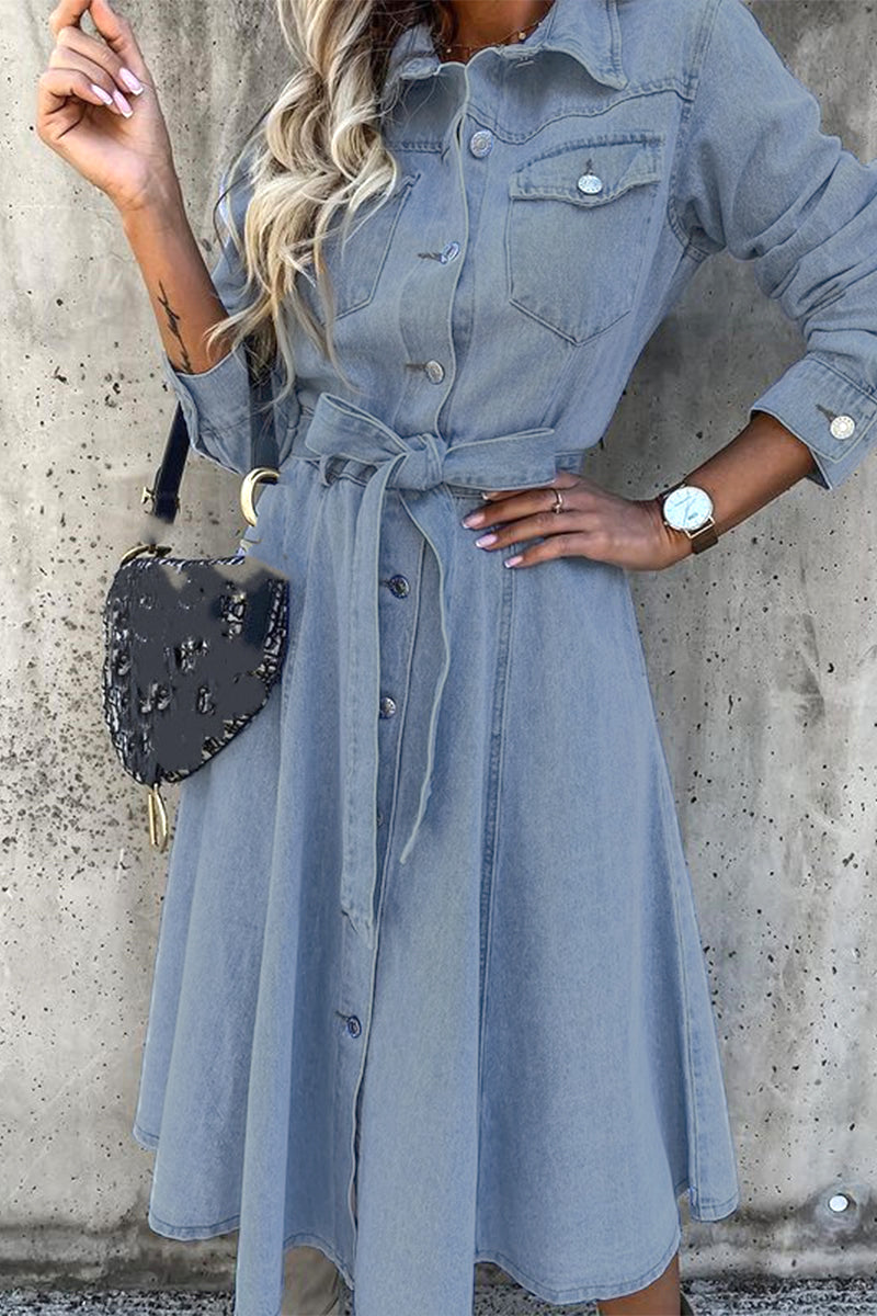 Beautifully Finished Dress in a Timeless Design