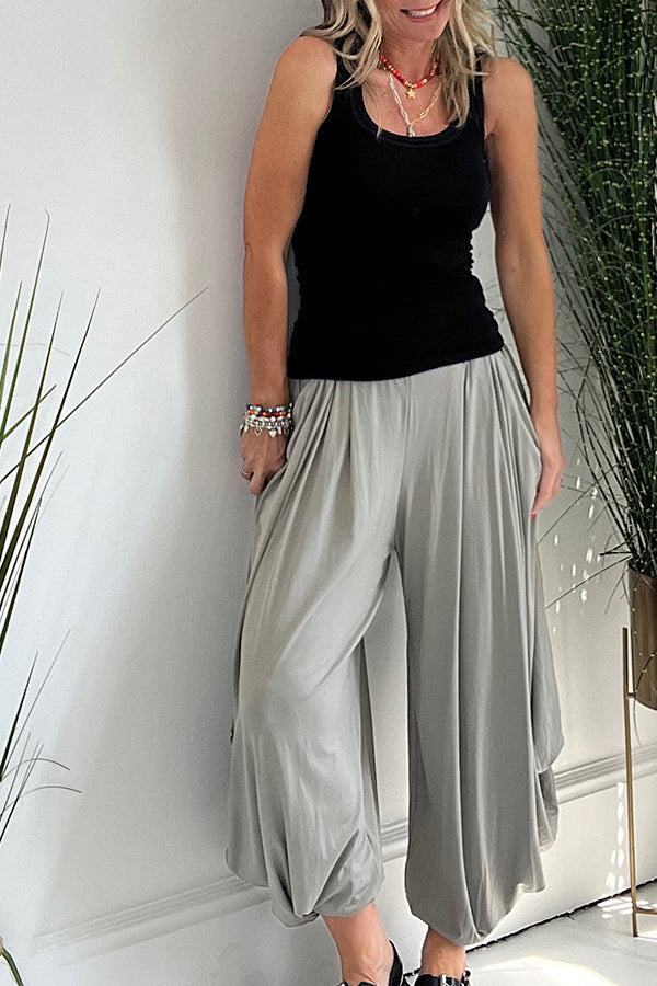 Classic Vintage Pants with a Flattering Fit