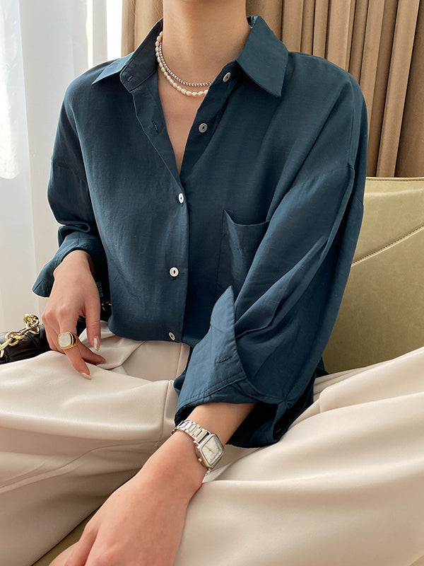 Classic Vintage Blouse with a Flattering Fit