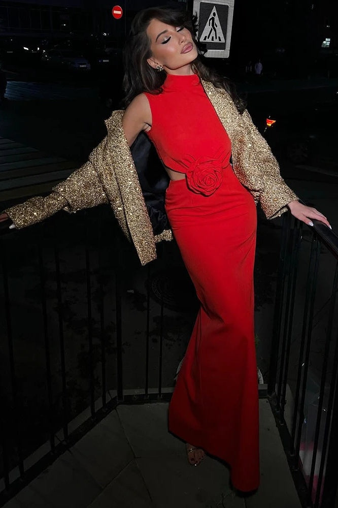Beautifully Finished Dress in a Timeless Design
