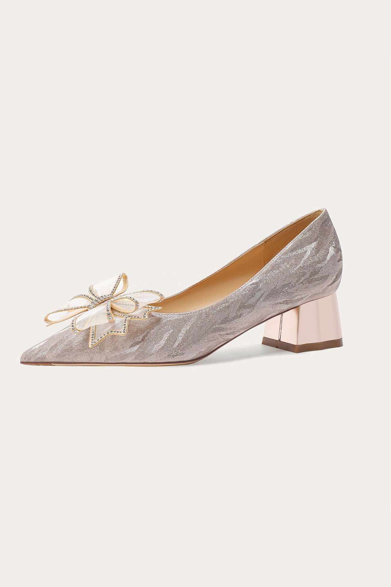 A Vintage Style Heels with Delicate Timeless Details