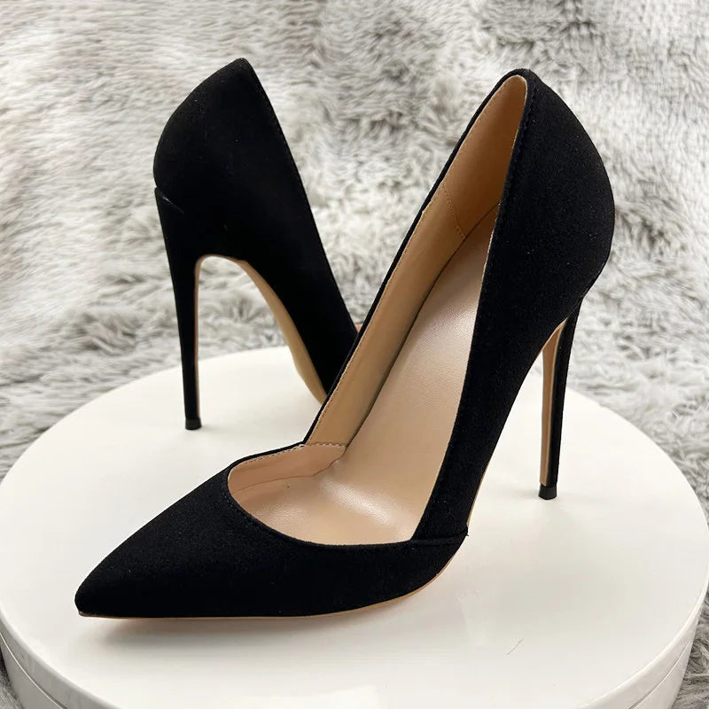 Well Tailored Heels with a Graceful Silhouette