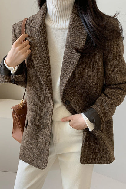 Gracefully Styled Garment for Any Occasion