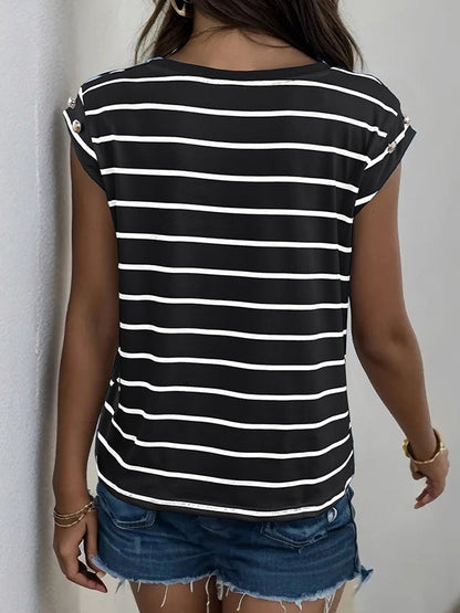 Classic Vintage T-Shirt with a Flattering Fit