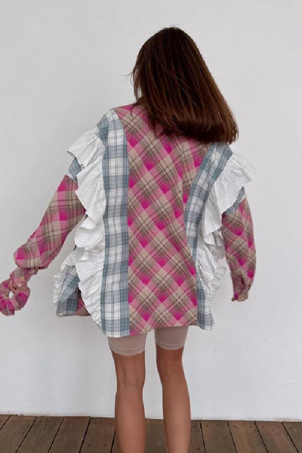 Classic Vintage Shirt with a Flattering Fit