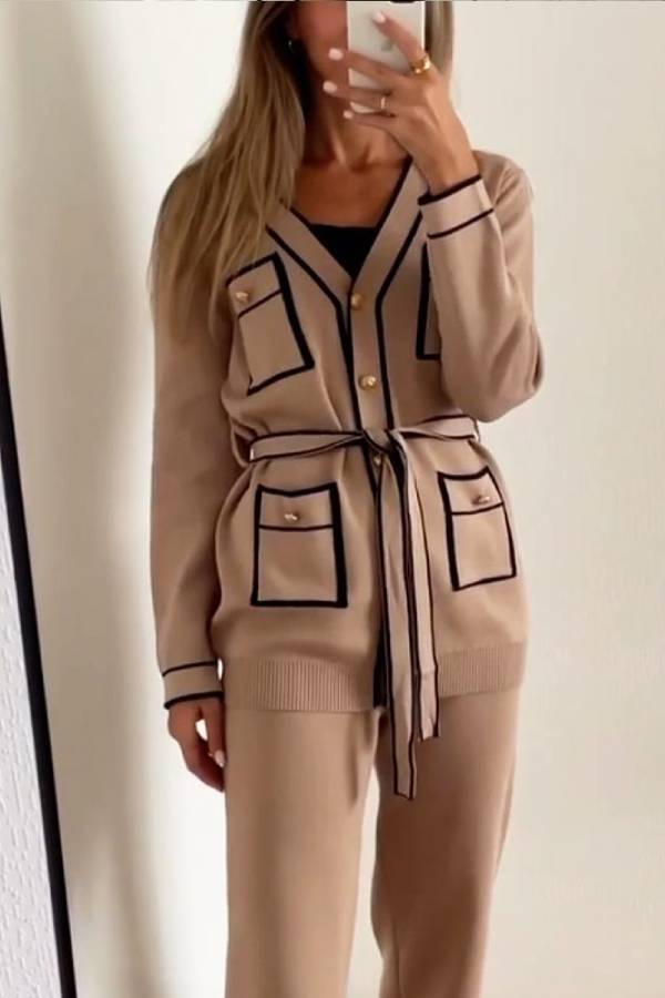 Polished Sweater with an Effortless Classic Look