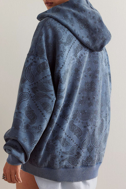 Effortlessly Elegant Garment with a Timeless Design