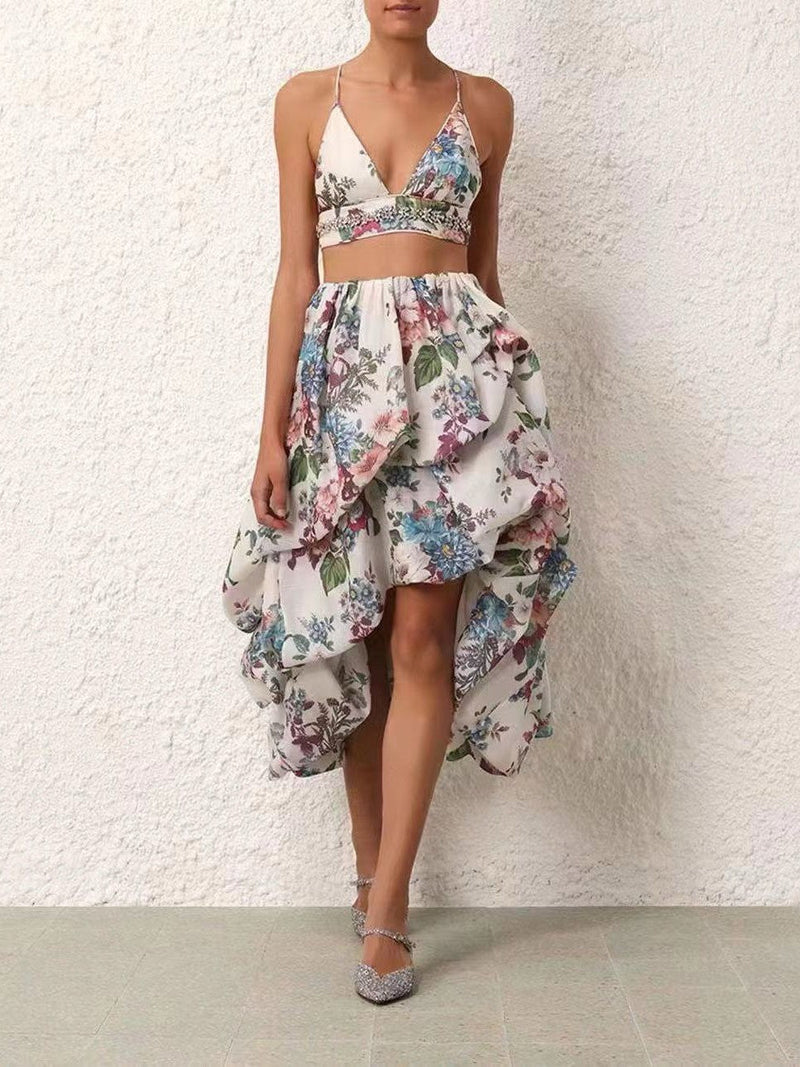 Effortlessly Elegant Garment with a Timeless Design