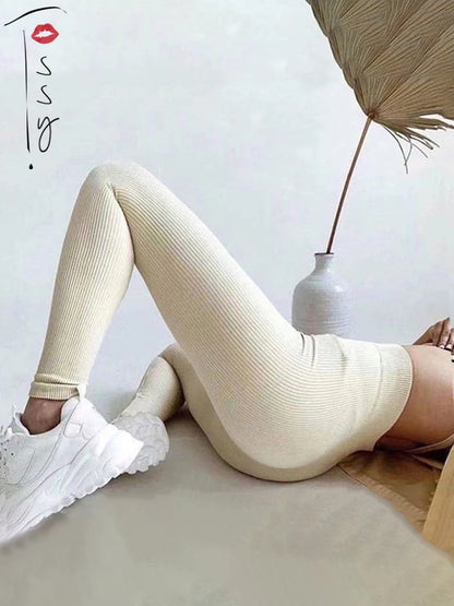 Beautifully Crafted Pants in a Classic Style