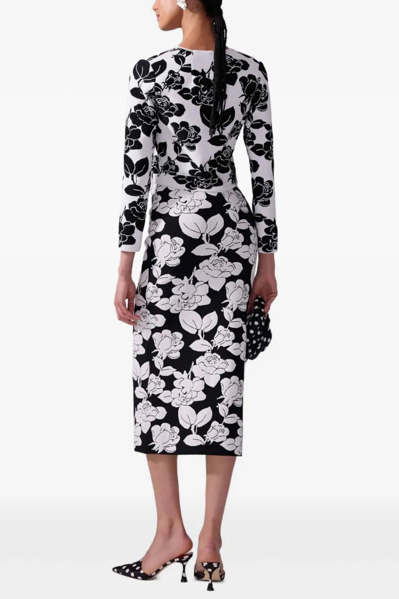 Beautifully Finished Garment in a Timeless Design