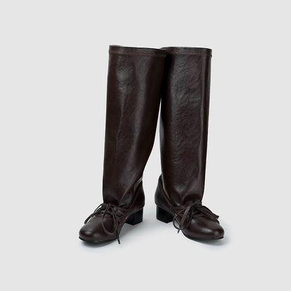 Sophisticated Pants with a Clean Classic Look