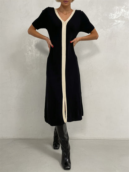 Classic Vintage Dress with a Flattering Fit