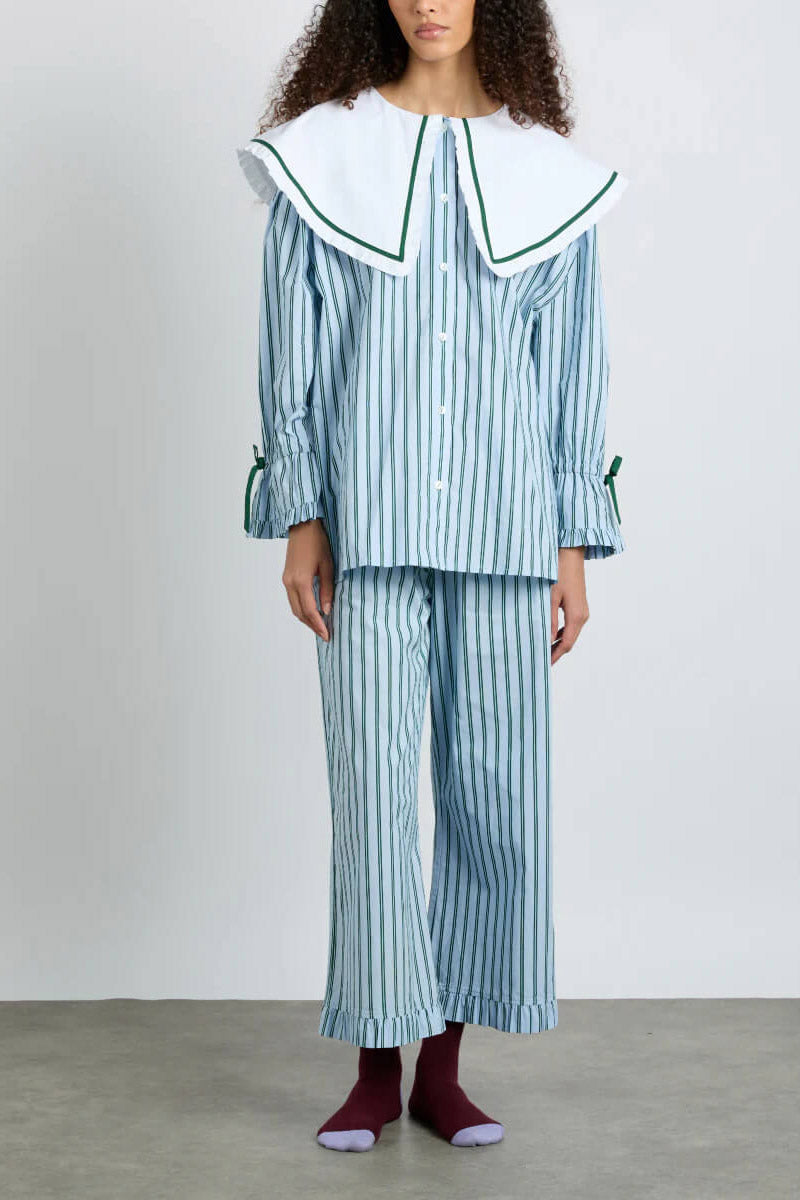 Beautifully Finished Garment in a Timeless Design