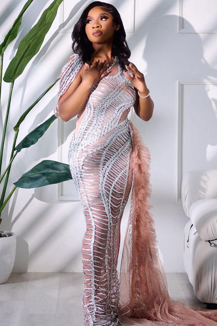 Beautifully Crafted Dress in a Classic Style