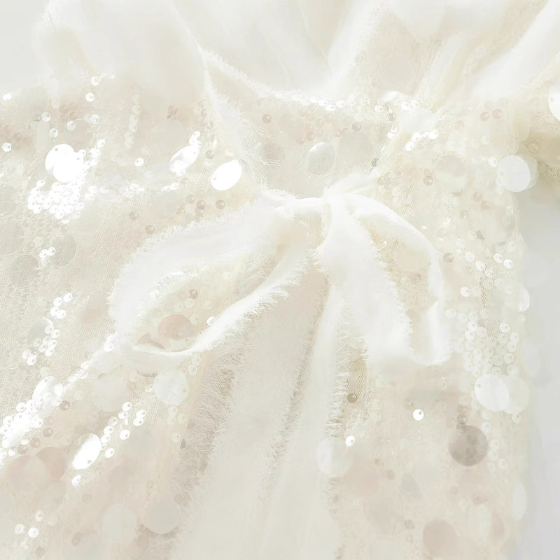 Gracefully Styled Blouse for Any Occasion