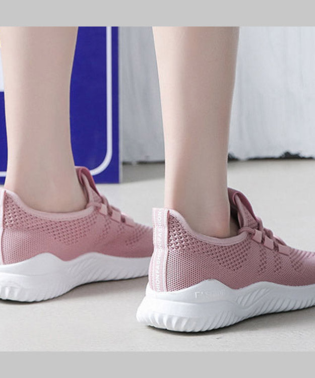 Well Tailored Shoes with a Graceful Silhouette