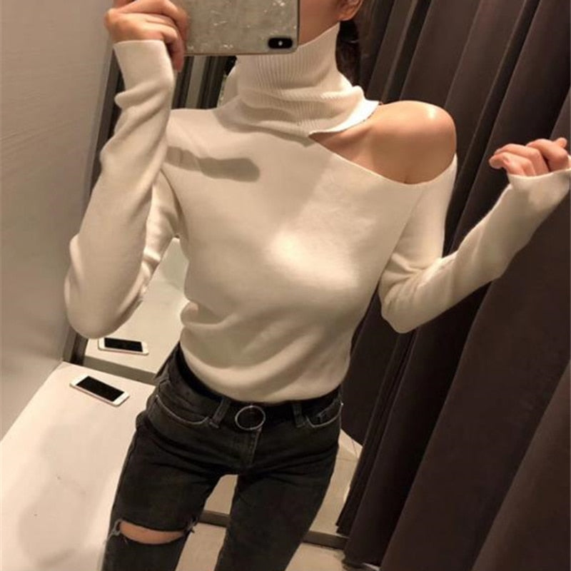 Beautifully Finished Sweater in a Timeless Design