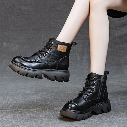 Beautifully Finished Boots in a Timeless Design