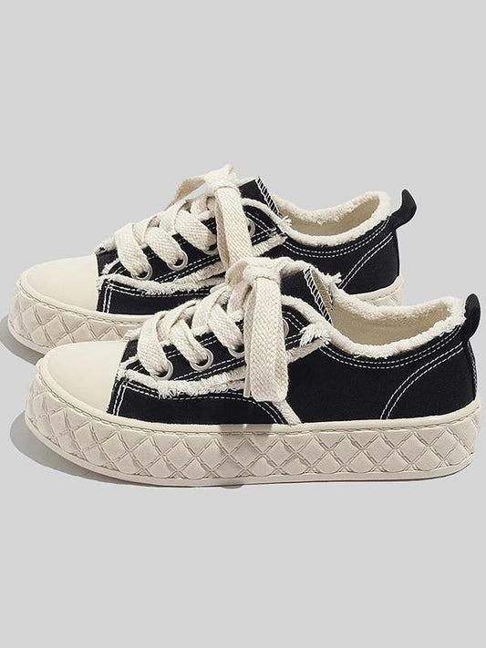 Polished Shoes with an Effortless Classic Look