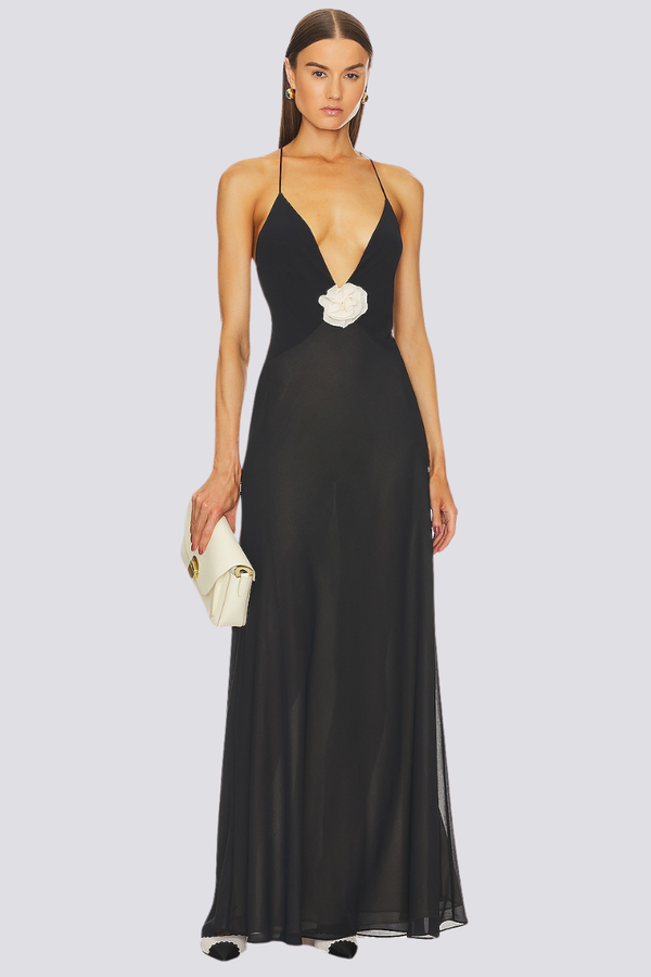 Sophisticated Dress with a Clean Classic Look