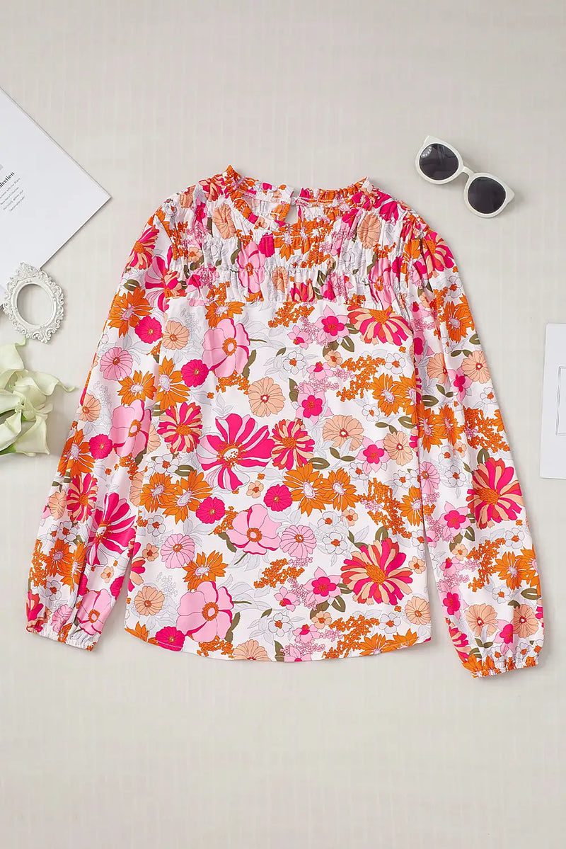 Sophisticated Blouse with a Clean Classic Look