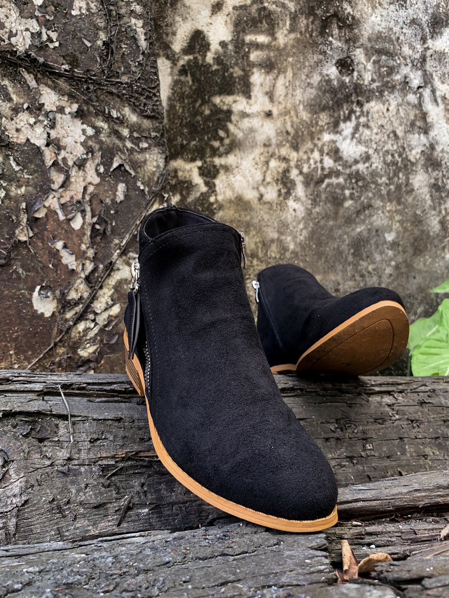Polished Boots with an Effortless Classic Look