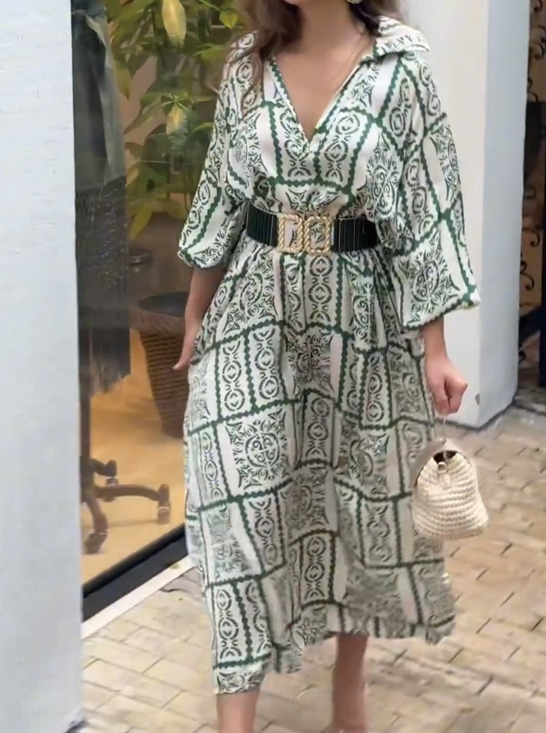Classic Vintage & Enduringly Stylish Dress