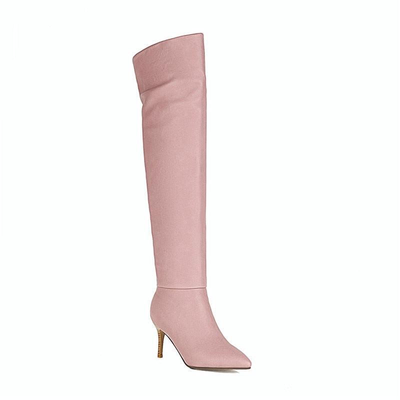 Effortlessly Elegant Garment with a Timeless Design