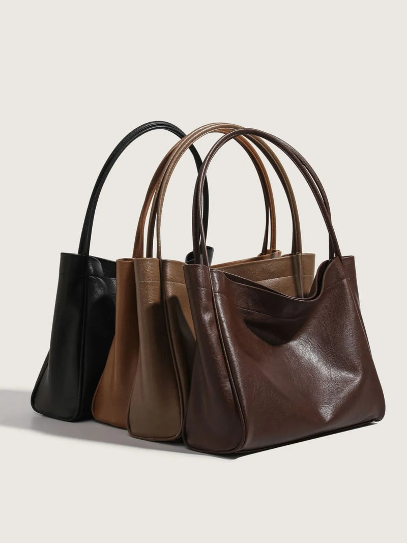Beautifully Finished Bag in a Timeless Design