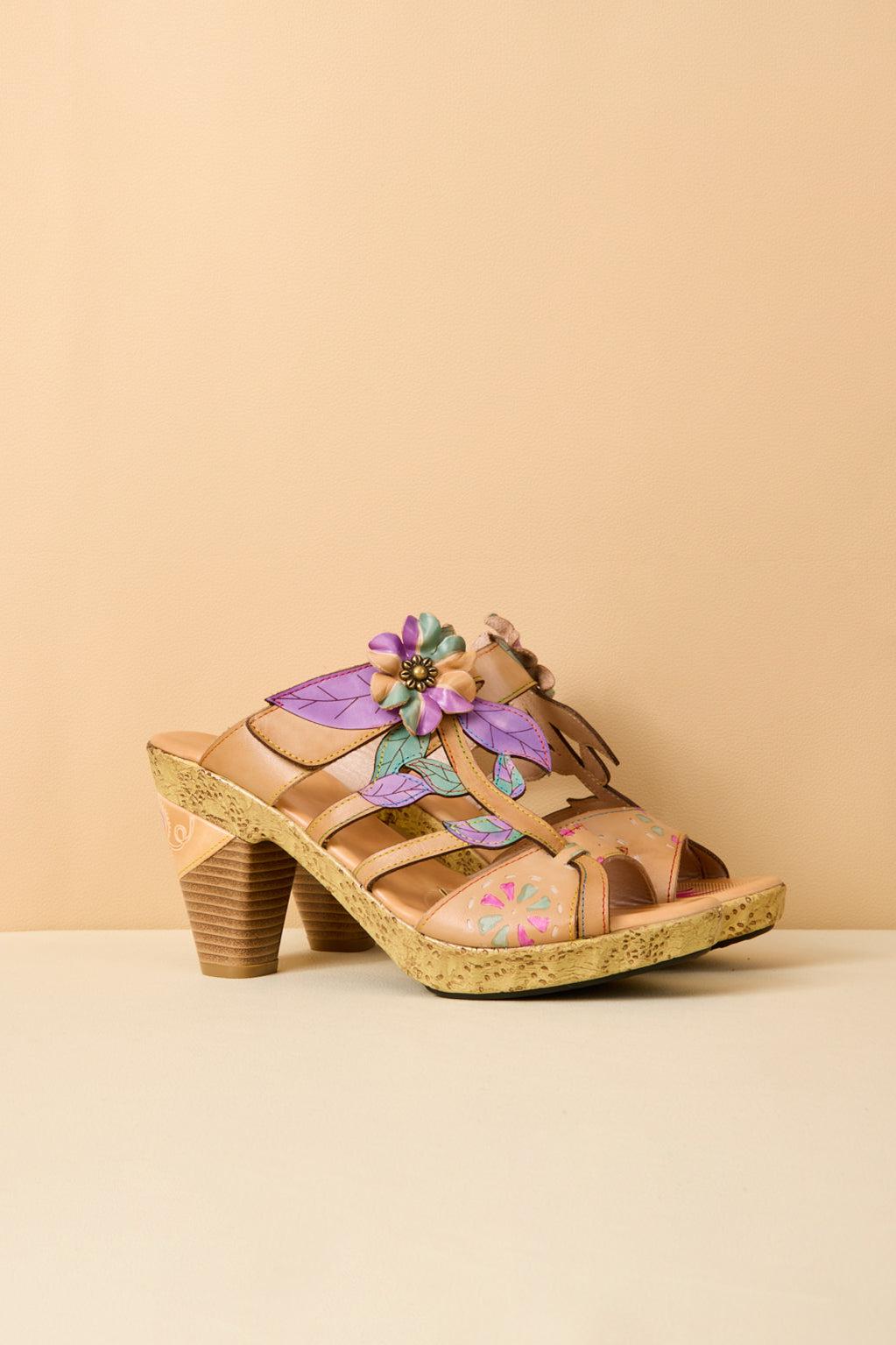 Classic Vintage & Enduringly Stylish Sandals