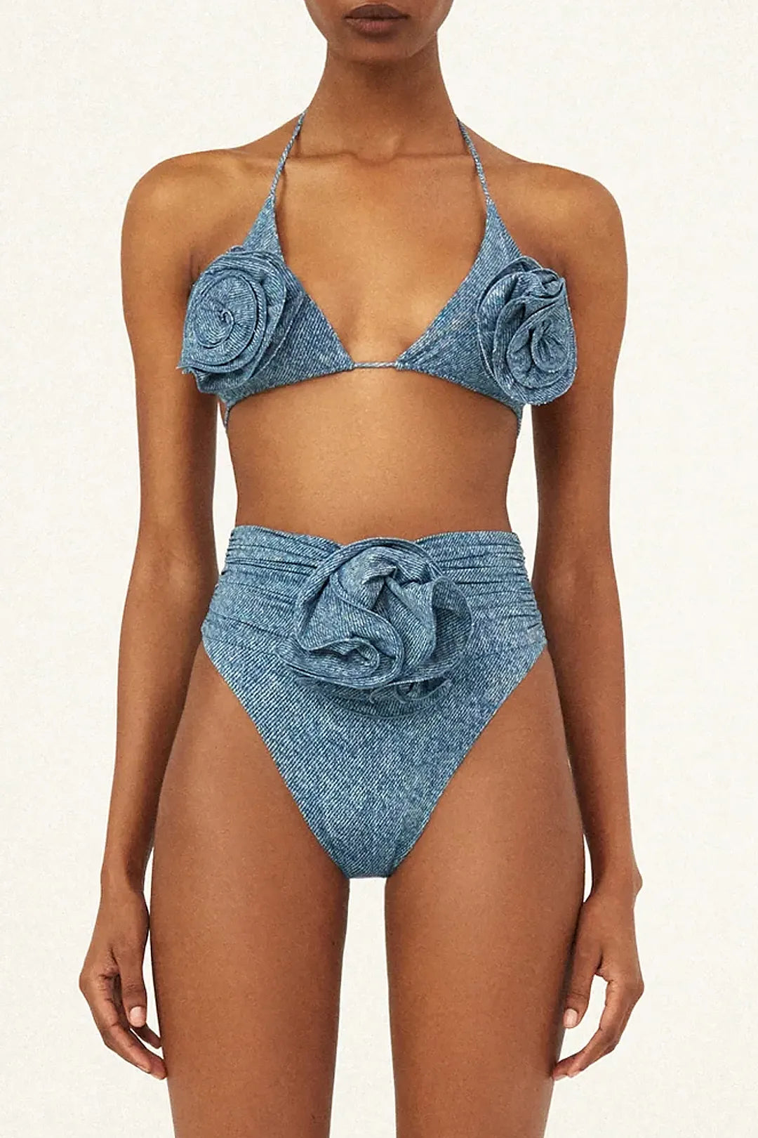 Effortlessly Elegant Bikini with a Timeless Design