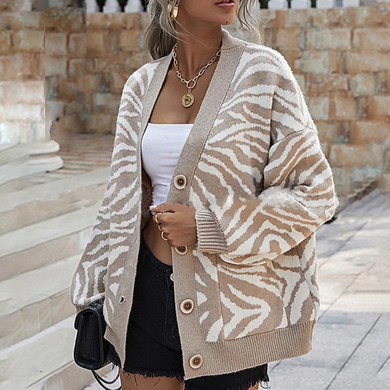 Beautifully Finished Cardigan in a Timeless Design