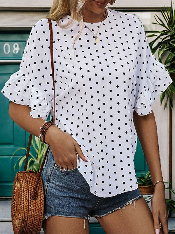 Well Tailored Blouse with a Graceful Silhouette