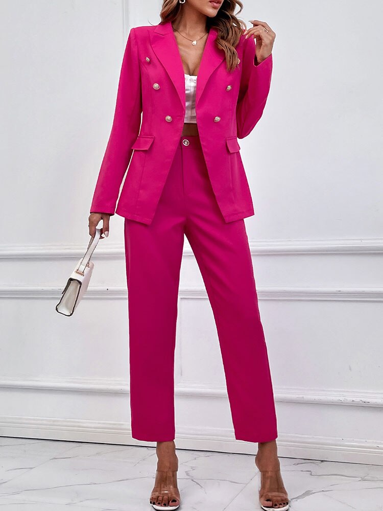 Sophisticated Garment with a Clean Classic Look