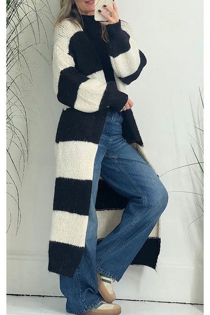 Well Tailored Cardigan with a Graceful Silhouette