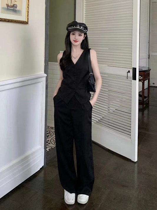 Beautifully Finished Coat in a Timeless Design