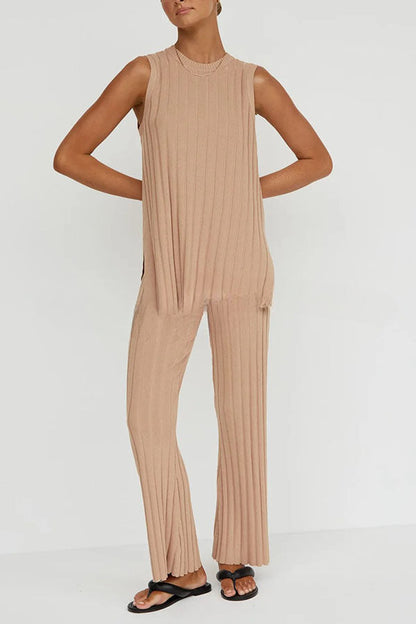 Classic Vintage Pants with a Flattering Fit