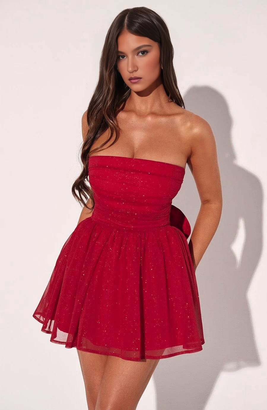 Effortlessly Elegant Dress with a Timeless Design