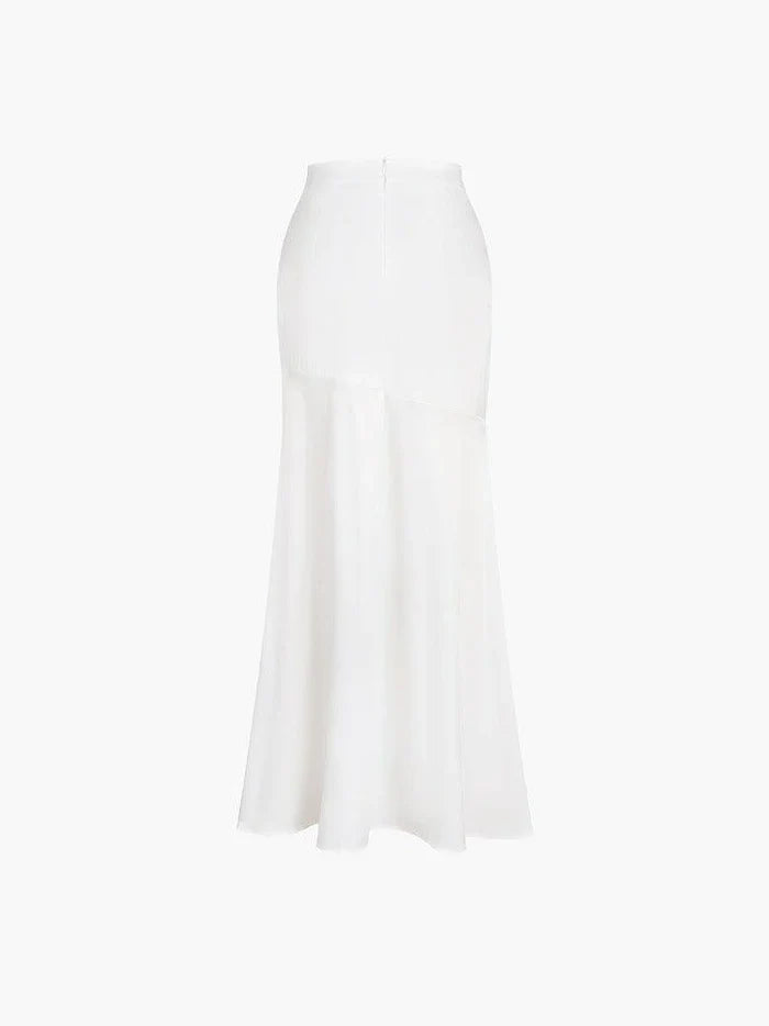 Polished Garment with an Effortless Classic Look