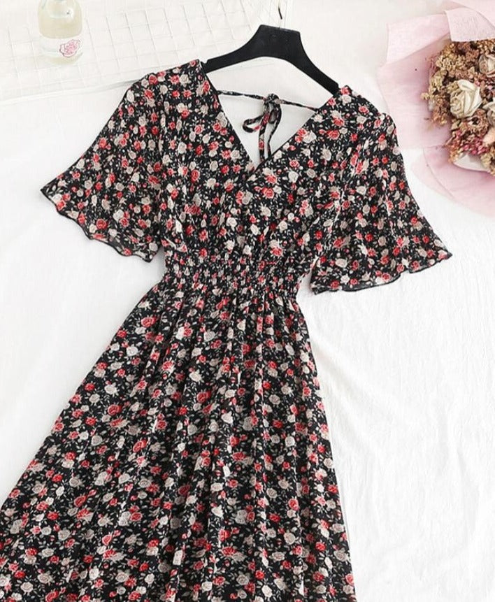 Classic Vintage & Enduringly Stylish Dress