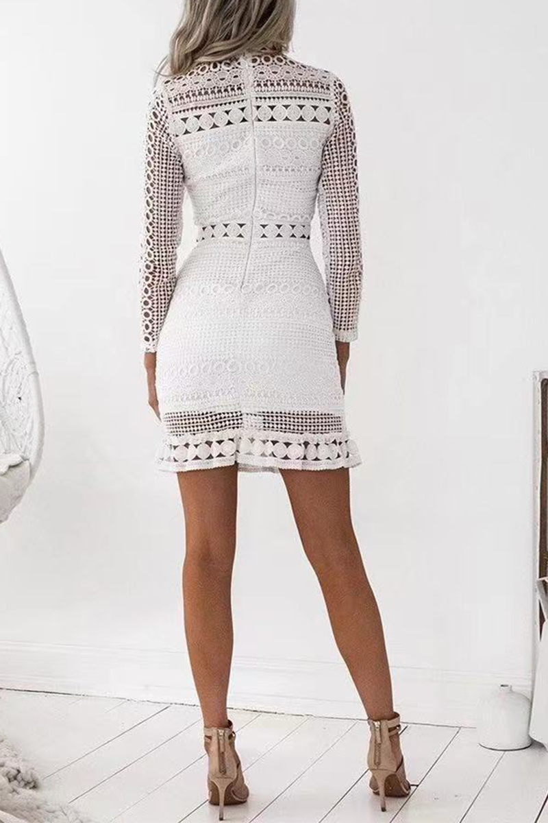Beautifully Finished Dress in a Timeless Design